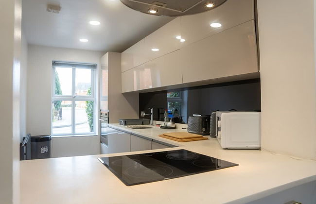 Host Stay Oriel Close - Photo 13