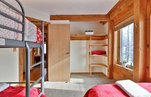 Killington Cabin - Right Unit - Sleeps 10 in 4 BR, 2 BA Cozy Escape - Foto 29