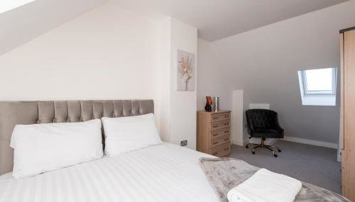 Beautiful Cottage in Durham with Pool Table - Photo 5