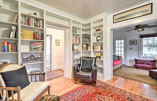 Restored 1920s Cottage on 1 Acre with Fire Pit - Foto 7