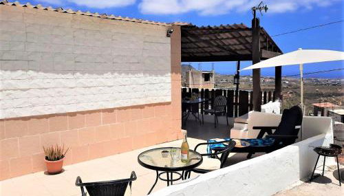 Beautiful Holiday Home in Arona with private terrace - Foto 2