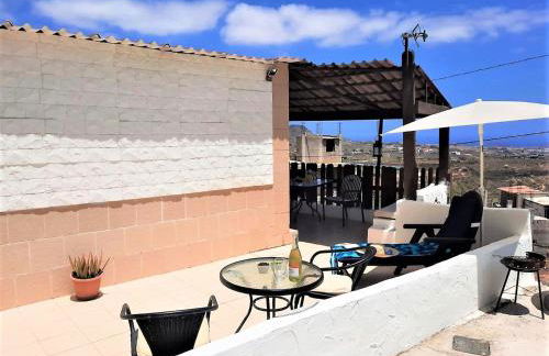 Beautiful Holiday Home in Arona with private terrace - Foto 2