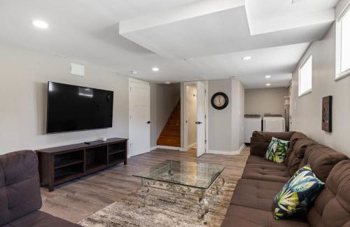 Newly Renovated 5BR 2 Living Rooms Sleeps 10 - Foto 20