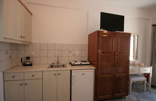 Hara Studios and Apartments - Photo 47