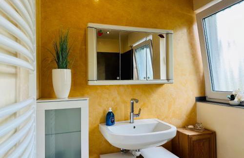 2,5-Zimmerwohnung mit Terrasse - KEINE Monteure - Foto 21