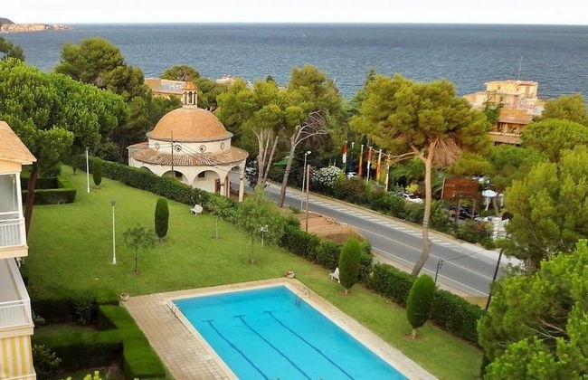Apartamento con vistas al mar y piscina en la cala “Cap Roig” - Foto 40