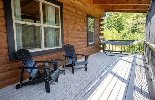 Serenity Ridge- Scenic Luxury Log Estate Getaway - Foto 28