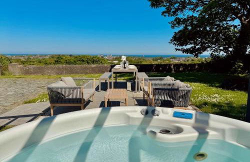 Luxurious Manor House with Sea Views - Sleeps 10 - Photo 6