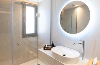 Minotaur's Rest - Luxury Residences with Free Private Parking, near Port & Airport - Foto 23