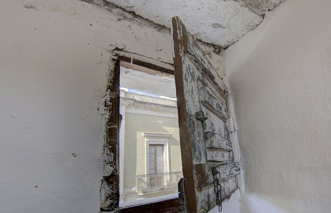 Lovely 70s Style Patio and Terrace - Photo 24