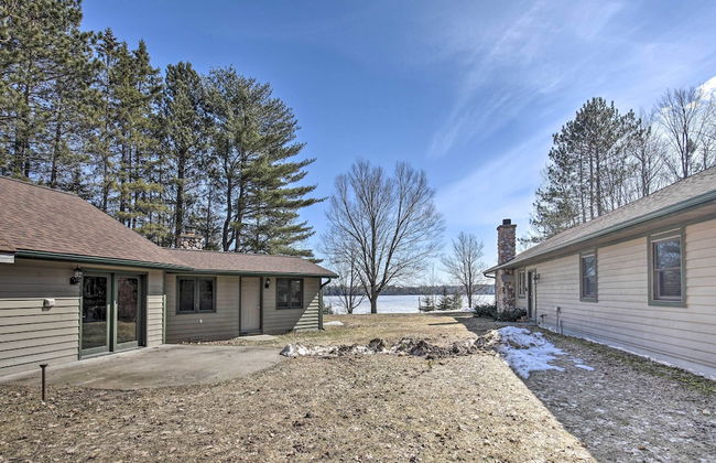 Lakefront Escape with Fishing Pier and Snowmobiling! - Foto 46