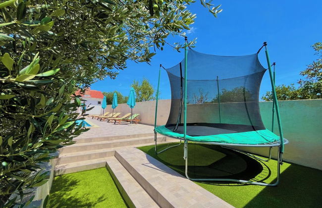 Holiday Home Mary with Pool - Photo 50