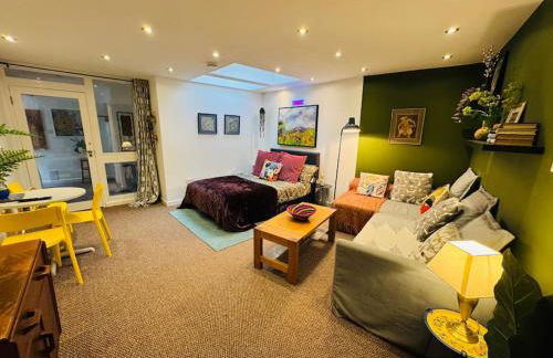 #11 Impressive and Spacious Studio Sleeps 4 - Foto 5