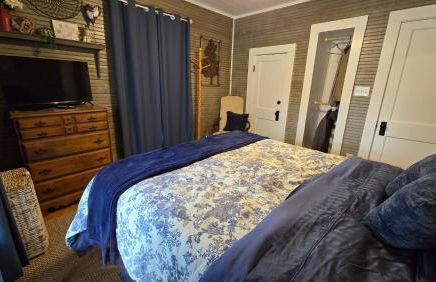 Charming Downtown Bungalow I Explore-Shop-Eat - Foto 7