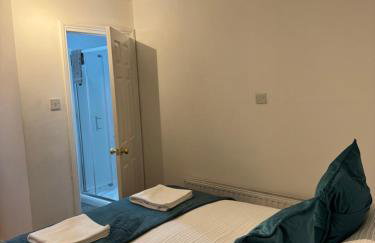 Welcome to This Newly renovated 4 bedroom cozy & charming home in Dagenham, East London - Foto 28
