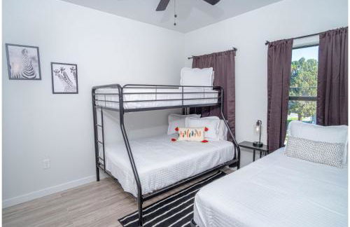 Spectacular 3 BR Plus 2 and a Half BA Apt Near Downtown - Foto 34