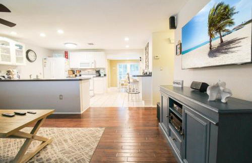 3 BR Pool Home In Nokomis - Close To Beaches - Foto 16