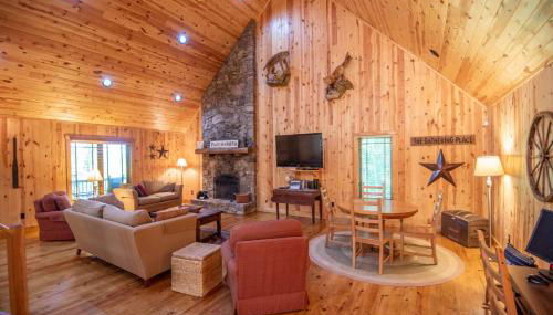 Blue Ridge Mountain Retreat - 30 acres to explore & VIEWS, Sleeps 15 - Foto 5