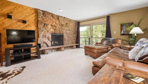 Ski Town Hideaway | Fireplace + Walk to Downtown - Foto 2, Other