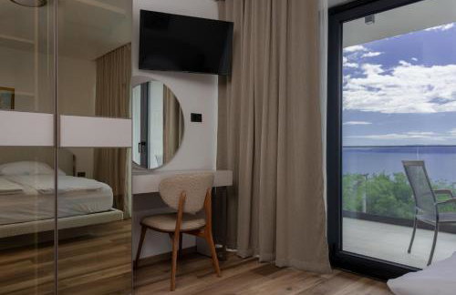 Villa Isabel - Luxury Apartments with Heated Pool & Sea View - Foto 35