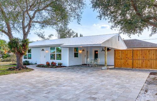 Walk to Parks, Eats and Bars Stuart Home with Patio - Photo 3