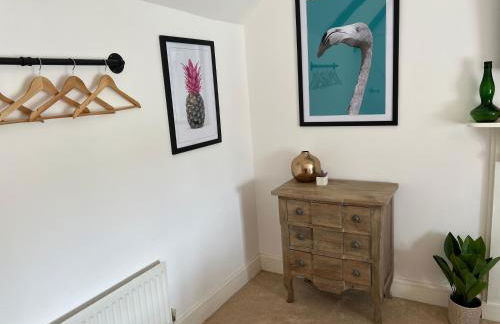 Spacious 4 Bedroom Farmhouse - Photo 38