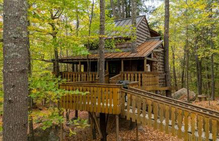 Tree House Rental Ideal for a Unique Getaway near Lake Sunapee in New Hampshire - Foto 15