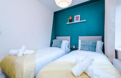 3 Bedroom! 3 Toilets! Contractors and Groups! Free Parking! Driveway! NEW BUILD HOUSE! - Foto 27