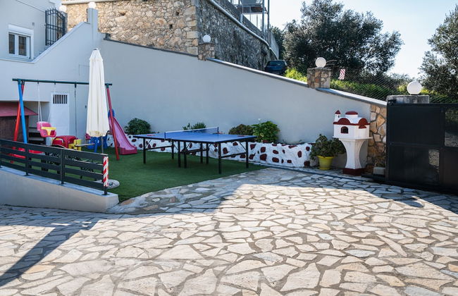 Superb Villa - Private Pool Jacuzzi Sauna Gym - Photo 28