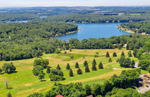 Cozy Indian Lake Chalet on Golf Course with Arcade/Gameroom - Foto 55