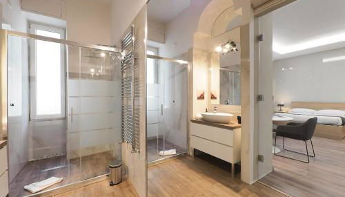 Contempora - Luminous studio with spacious bathroom - Isola - Foto 3, towels, Shower