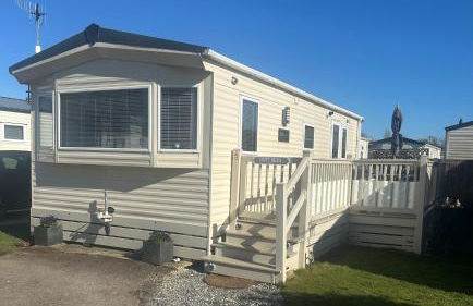 Happy Hilda - Foto 1