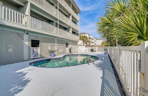 Oceanfront Condo with Pool Access in Surfside Beach! - Foto 2