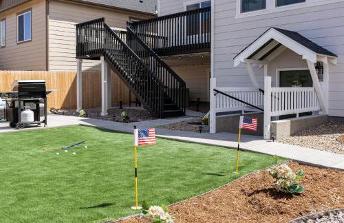 Stylish Luxury Suite: Hot Tub, Mini Golf, MT-Views - Apartment - Foto 18