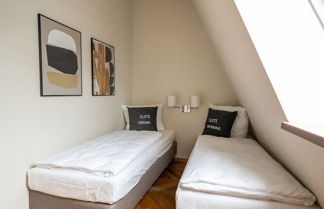 Schoenhouse Avenue by Limehome - Photo 7