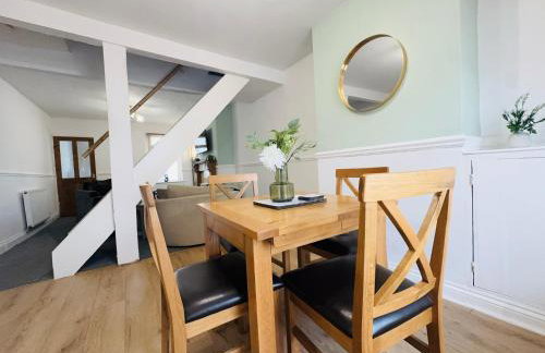 Bolton Terrace - 2 Bedrooms - Sleeps 4 - Photo 23