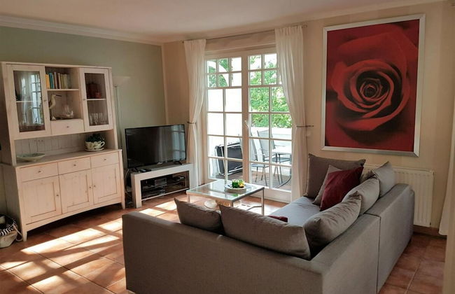 Modern Apartment Near Seabeach - Photo 7