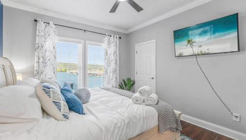 DockTales - Panoramic Views & Private Dock - Foto 4