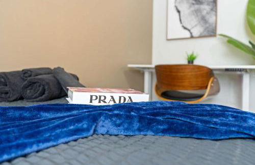 4BR Townhouse King Bed 2-Story Near NC State - Foto 49