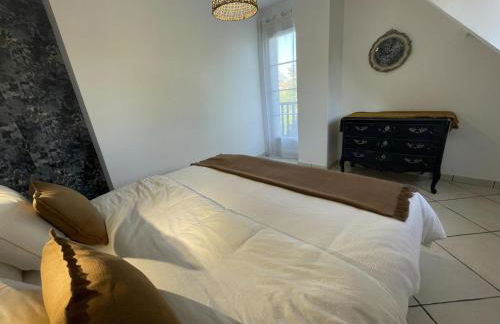 Grande maison avec jardin près de Tours - FR-1-381-620 - Foto 32