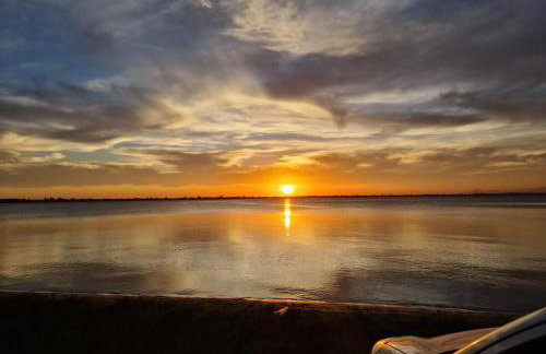 Solaris Beach House - Espaçosa e perto de tudo - Foto 19