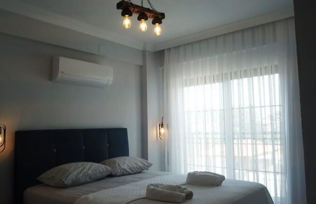 Stunning 4-bed Villa Grey 4 Bedrooms Private Pool - Photo 2