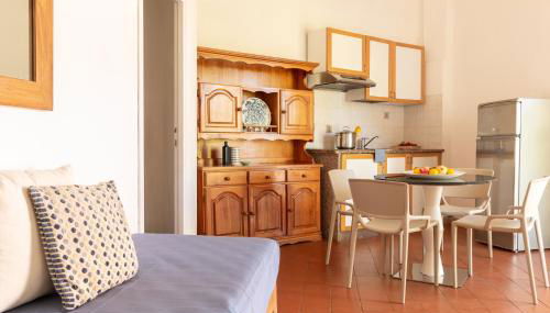 Isola Rossa · Villetta Isola Rossa con spiaggia&piscina - Foto 1