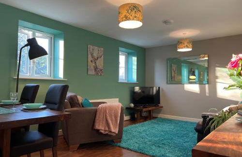 The Orchid-Central Beeston-Private Apartment-SmartTV-Free Wi-Fi-Tram-Parking - Foto 7