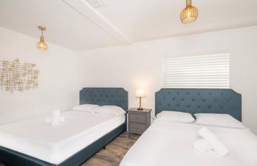 Stunning Lake-Front Villa with Pool & Spa - Foto 10