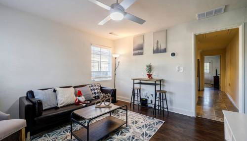 5 min Grant park with Fenced Yard Parking Pet Friendly - Foto 1