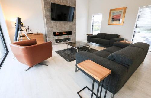 Black Barn Skye - Contemporary 3 bed / 4 bath home - Photo 25