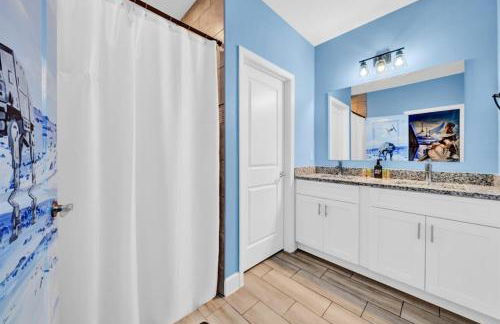 Comfortable 4 bedroom 4 bath Home Near Disney - Foto 23