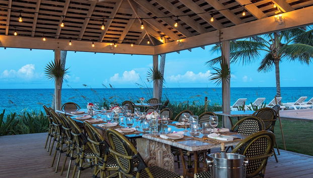 Tropical Escape: Charming Cottage With Resort Privileges - Foto 5, Restaurante