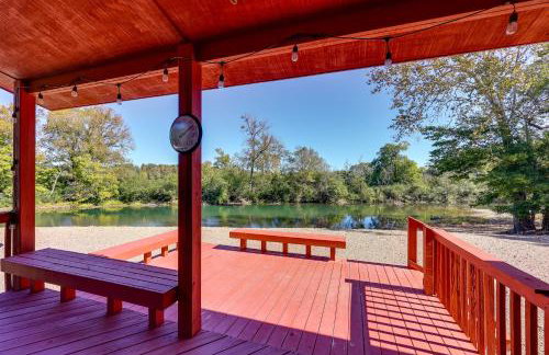 Riverfront Arkansas Abode - Furnished Deck and Grill - Foto 21